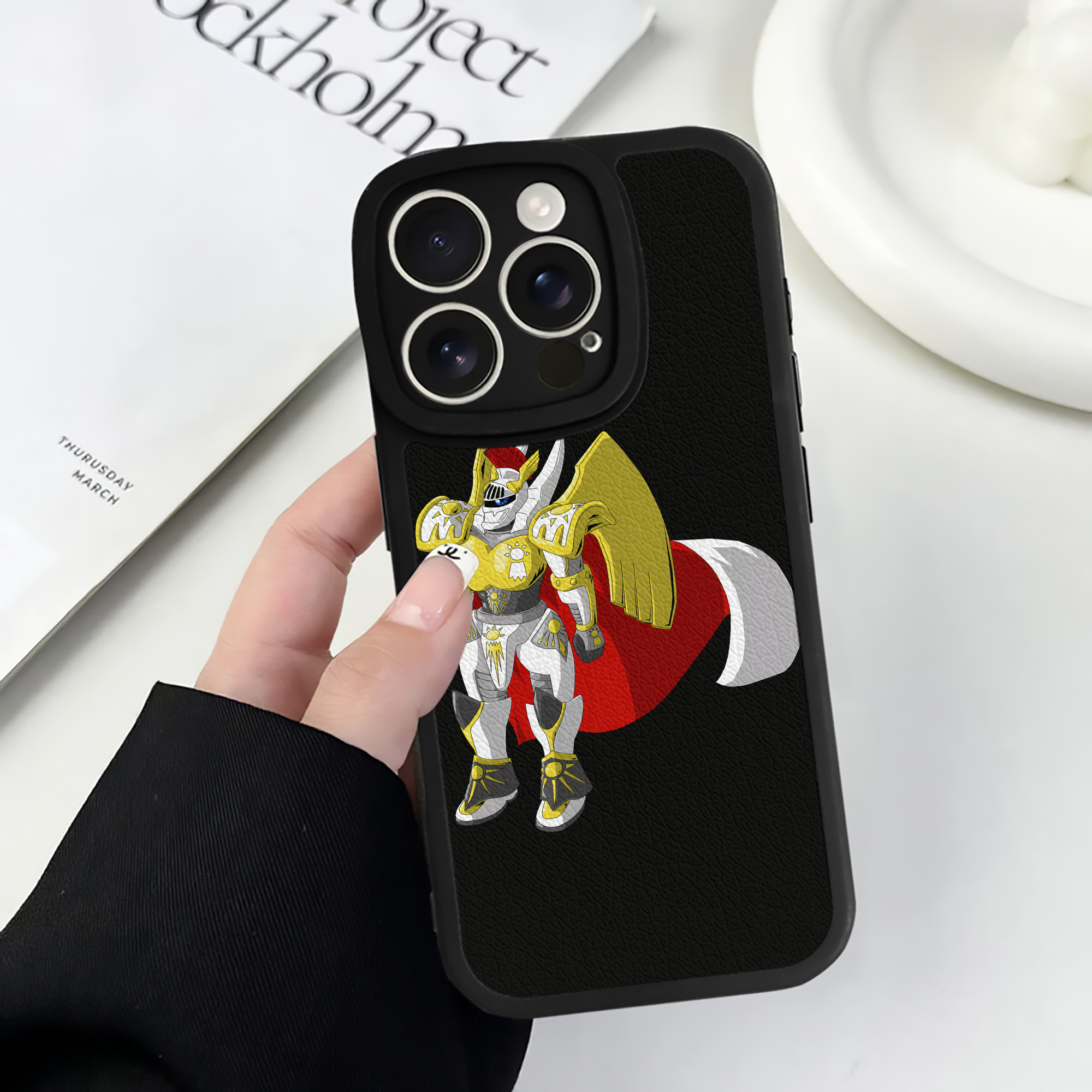 （画像用） Digimon デジタルモンスター/デジモン 【iPhone 16シリーズ対応】シリコンスマホケース（レザー調） 材質：シリコン